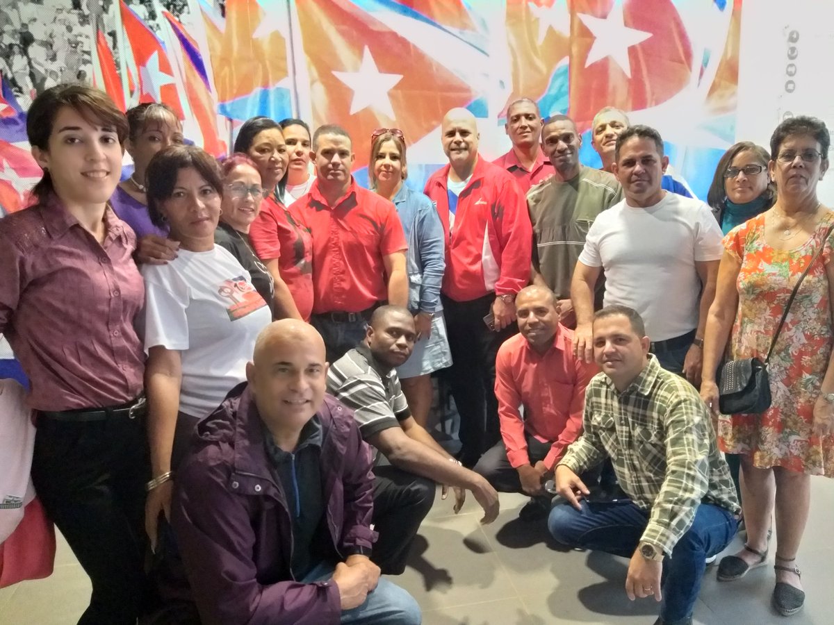 cdr_cuba's tweet photo. En la mañana de hoy, los Coordinadores Provinciales de los #CDRCuba junto al Héroe de la República de #Cuba y Coordinador Nacional de los Comités @GHNordelo5 realizaron un recorrido por el Memorial de la Denuncia. 🧵👇 https://t.co/82LbuDbrPQ