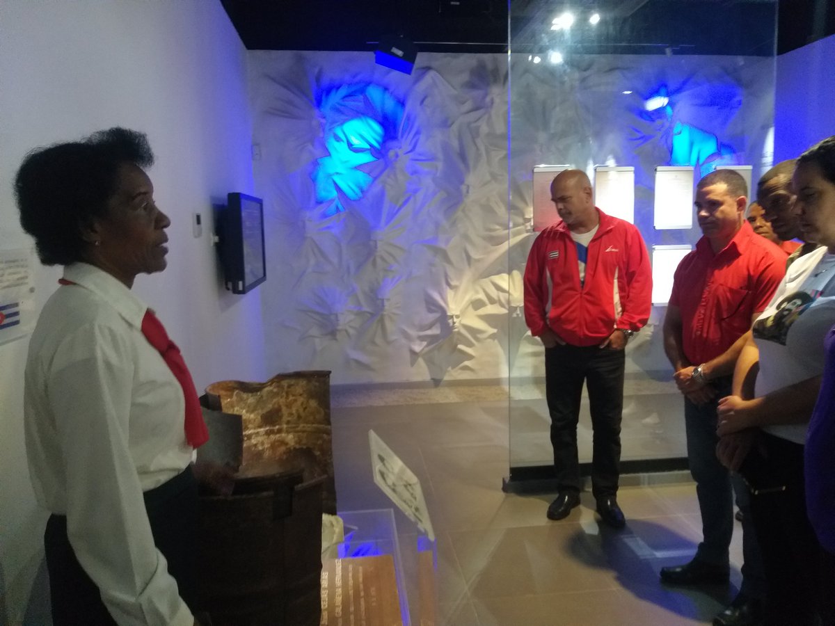 cdr_cuba's tweet photo. En la mañana de hoy, los Coordinadores Provinciales de los #CDRCuba junto al Héroe de la República de #Cuba y Coordinador Nacional de los Comités @GHNordelo5 realizaron un recorrido por el Memorial de la Denuncia. 🧵👇 https://t.co/82LbuDbrPQ