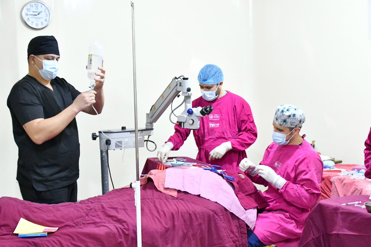 itaipuparaguay's tweet photo. 🏥 Unas 86 personas de escasos recursos de San Pedro se sometieron a cirugías gratuitas de cataratas, en el marco del convenio vigente entre ITAIPU y la Fundación Visión. Mediante estas intervenciones quirúrgicas, los beneficiarios podrán recobrar la visión y mejorar su calidad de vida.

✅ Además del mencionado departamento, el apoyo alcanzará a personas provenientes de Alto Paraná, Canindeyú, Caaguazú y el Chaco. En total se prevé asistir a unas 800 personas de todo el país.

Leé aquí  👉 https://t.co/BdTy7yi5s8