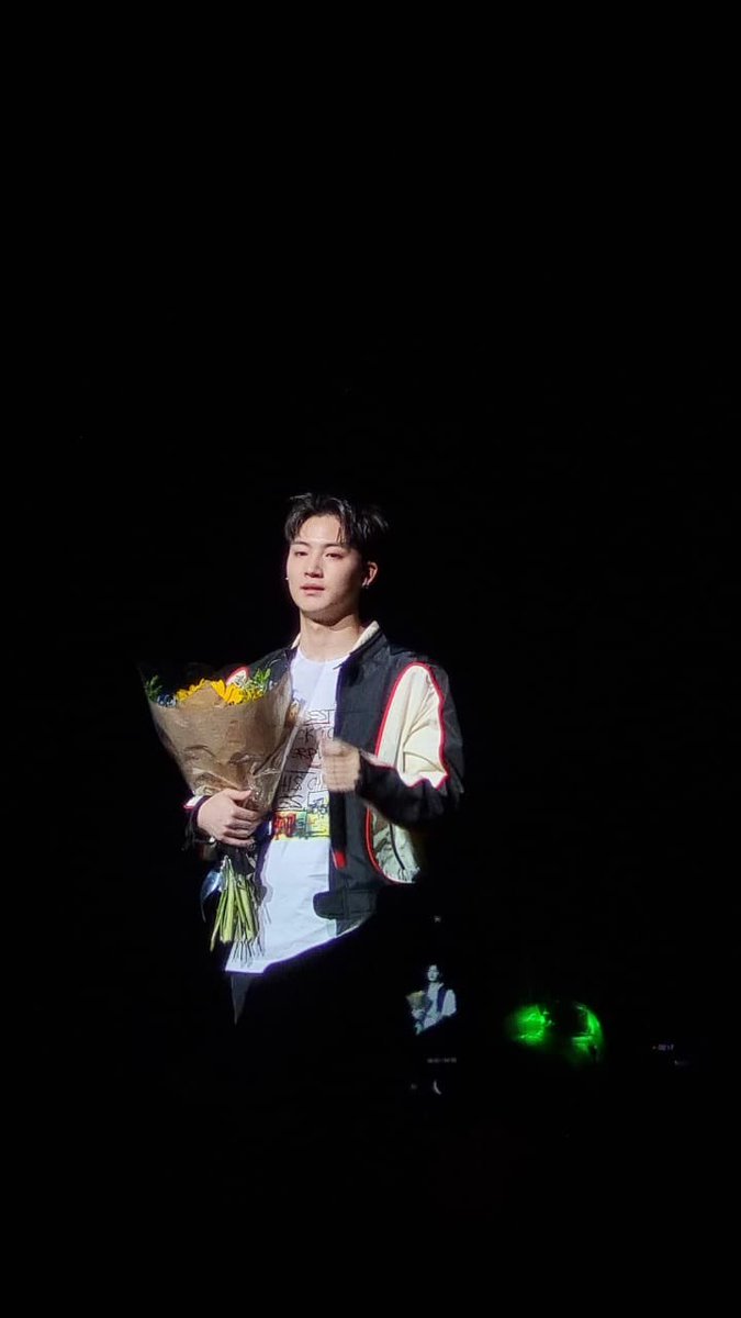 sarahdkwang's tweet photo. 5/7 veio ai 🥺💚 https://t.co/lujCqm4KUg