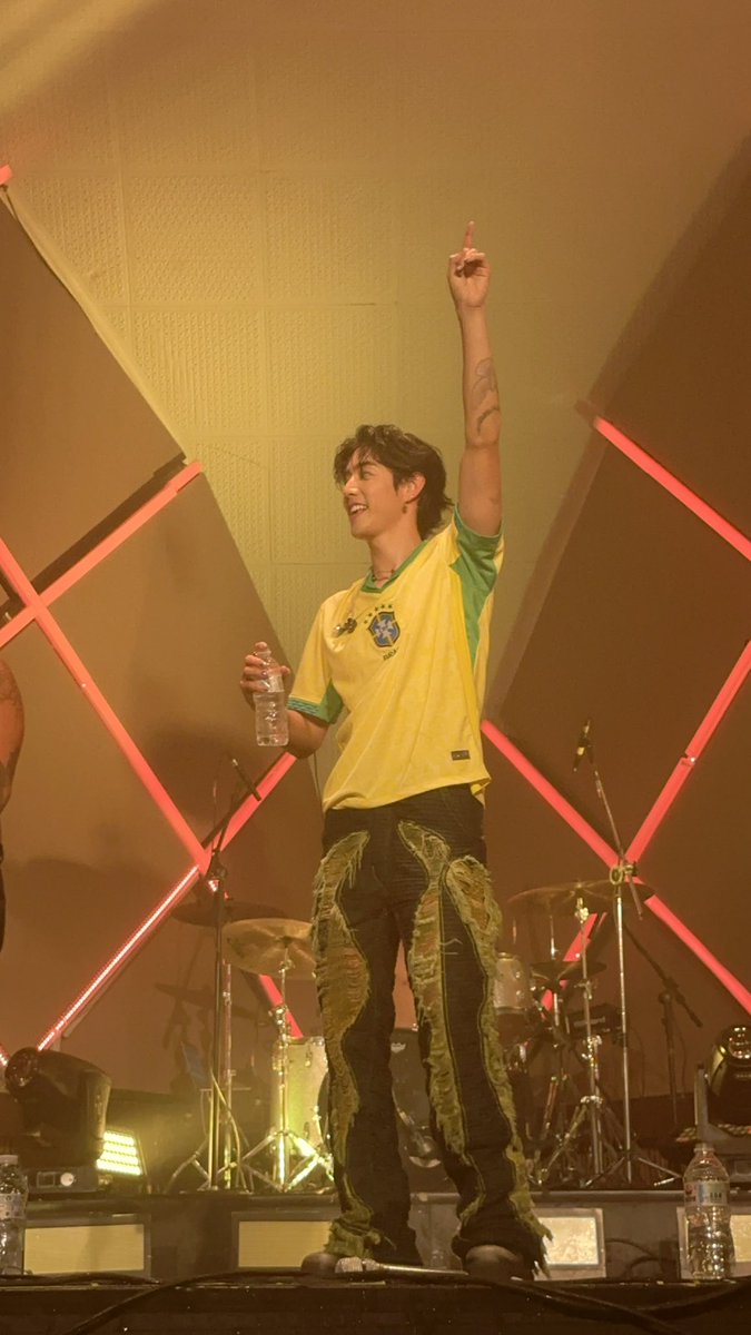 sarahdkwang's tweet photo. 5/7 veio ai 🥺💚 https://t.co/lujCqm4KUg