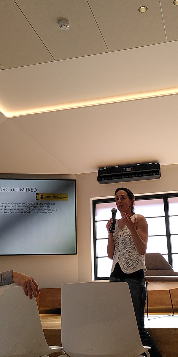 infoqpuntocom's tweet image. Septima jornada, Formación de  Sostenibilidad Corporativa en #bbkkuna con  #IosuMartinez #AliciaLedo Gestión de Huella Ambiental, Huella de carbono y uso eficiente de los recursos. Colabora @NegoBide #ComunidadBNorte ,  @BCorpSpain