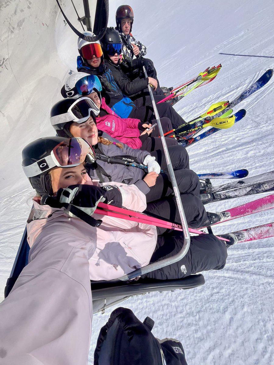 HeadmasterBBHS tweet media