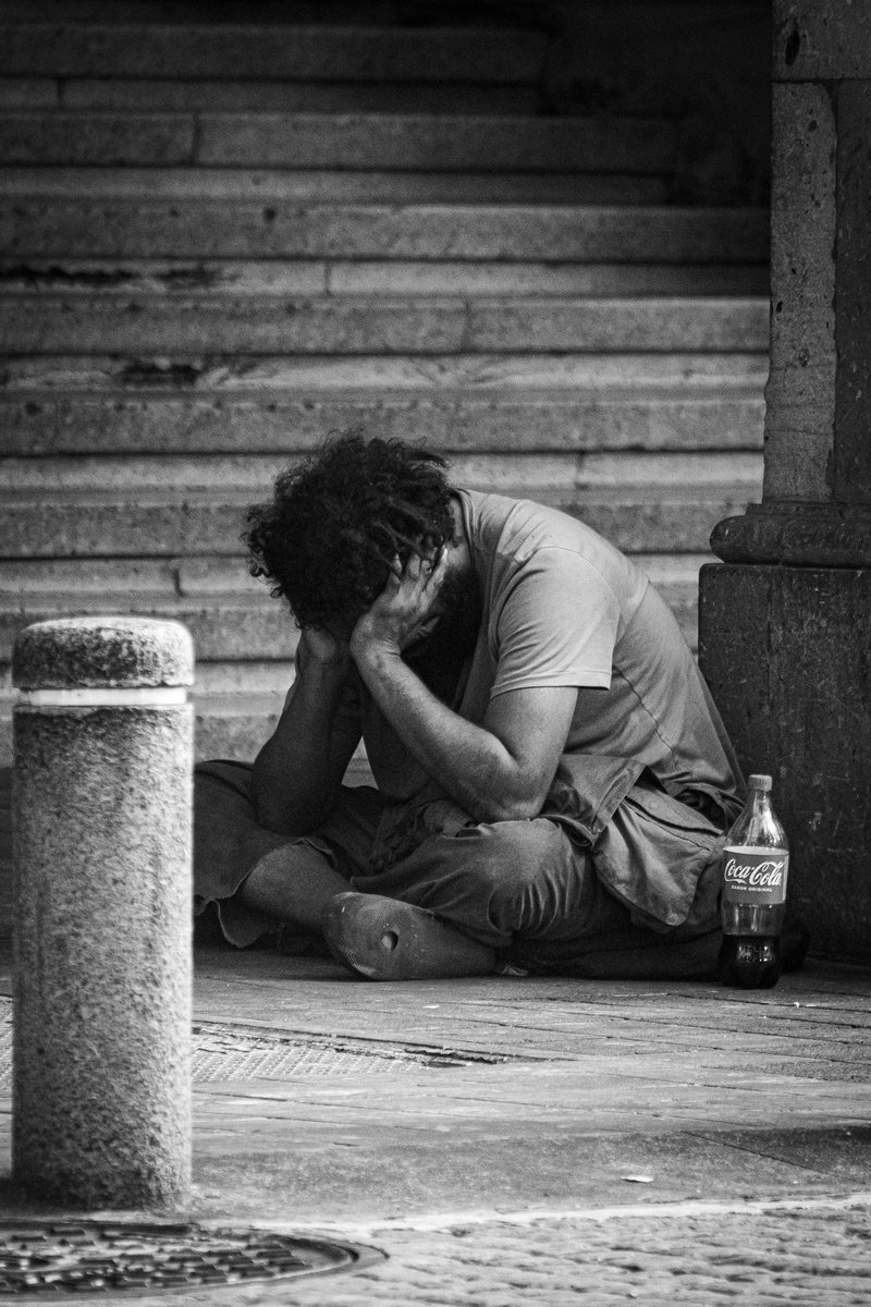 mario_loona's tweet photo. #streetphotography https://t.co/iijYqZCJWk
