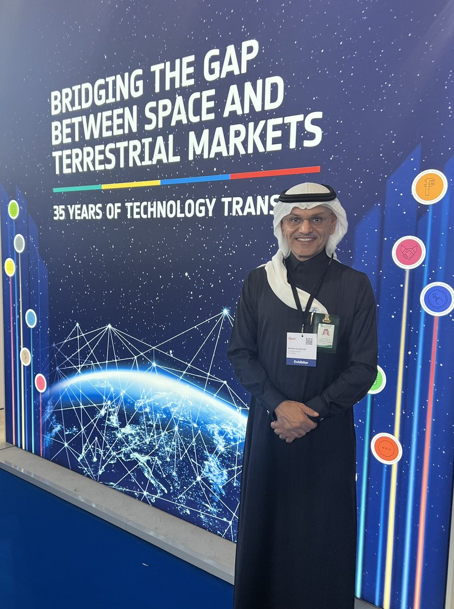 wsabushanab's tweet photo. بسم الله الرحمن الرحيم

أتوجه بأسمى آيات الشكر والتقدير لمقام سيدي خادم الحرمين الشريفين الملك سلمان بن عبد العزيز آل سعود، وولي عهده الأمين سيدي صاحب السمو الملكي الأمير محمد بن سلمان بن عبد العزيز آل سعود، على دعمهما المستمر واهتمامهما الكبير بتعزيز دور المملكة في المجالات العلمية والابتكارية. لقد شهد قطاع التعليم العالي في عهدهما تطورًا ملحوظًا، حيث تم استحداث بنود خاصة لدعم البحث العلمي في ميزانية وزارة التعليم، مما يسهم في تعزيز الإنتاج العلمي النوعي #وزارة_التعليم #ننافس_العالم #الاختراعات  #InventionsGeneva. ￼

كما أود أن أعبر عن بالغ امتناني لمعالي وزير التعليم @minister_moe_sa على قيادته الحكيمة التي تساهم في تطوير التعليم والابتكار، ودوره الكبير في تمكين التعليم العالي في المملكة.

جزيل الشكر والتقدير لرئيس جامعة الملك عبد العزيز @tareefal على دعمه المتواصل لاحتضان المبادرات العلمية التي تسهم في رفع مكانة الجامعة محليًا وعالميًا.

كما لا يفوتني أن أتوجه بالشكر لعميد الكلية @Faisal_Alsaaq على الجهود المخلصة في توفير البيئة المناسبة للمشاركة في معرض جنيف الدولي للابتكارات، والذي يشكل فرصة هامة لتبادل الخبرات وتحقيق التميز العلمي.

إن هذه المشاركة تمثل خطوة هامة في تحقيق أهداف رؤية المملكة 2030 التي تركز على تطوير الابتكار ودعم البحث العلمي، ونحن فخورون بهذه الإنجازات التي تسهم في تعزيز مكانة المملكة في مجال الابتكار على المستوى العالمي.

نسأل الله تعالى أن يديم على بلادنا العز والرفعة في ظل قيادتها الحكيمة.

والله ولي التوفيق.