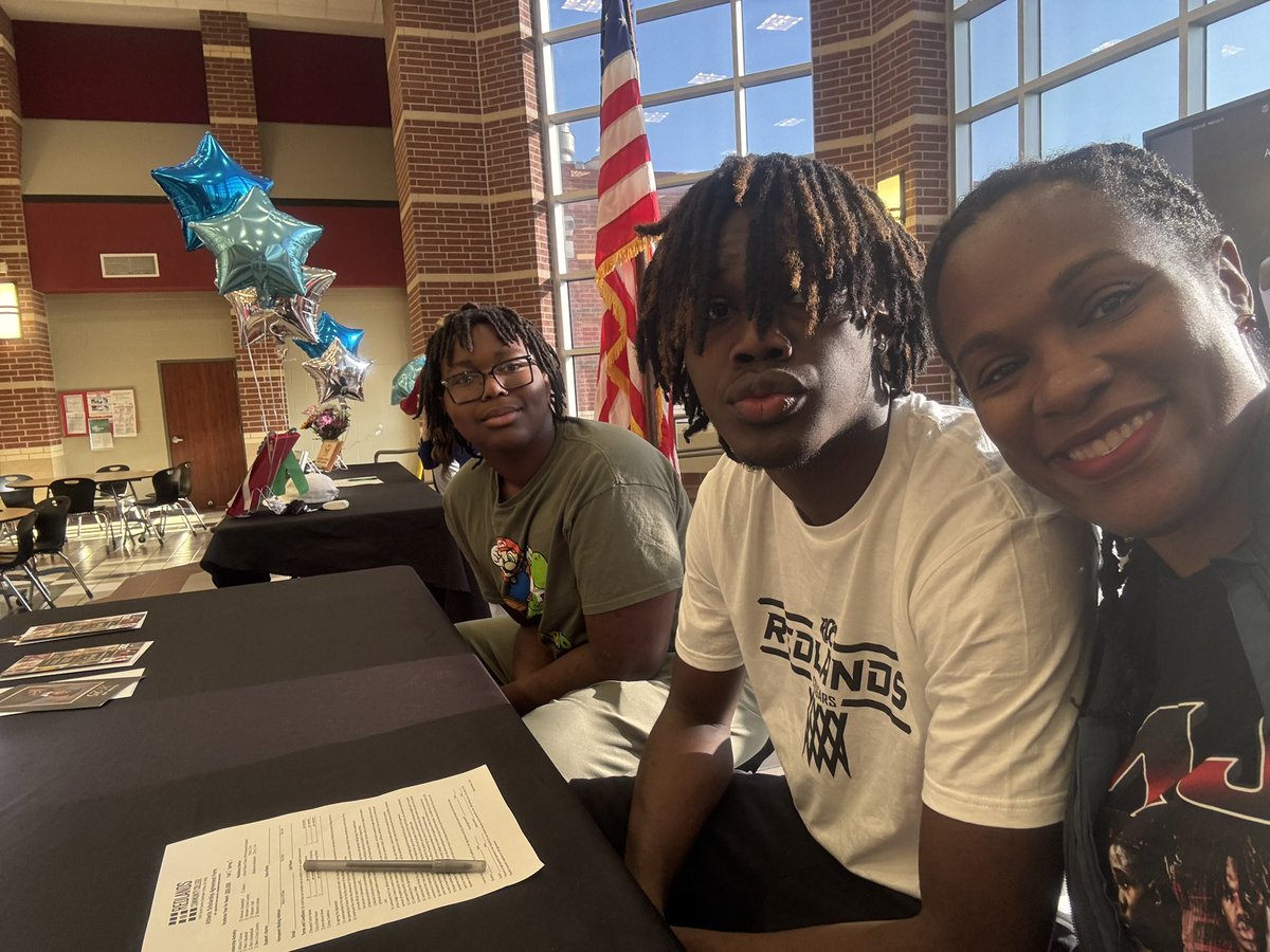 RachealElise's tweet photo. WHDI🙌🏾 congratulations 🌞shine @beyondgoated_mj‼️ It has been a long road BUT God🙌🏾 looking forward to the next chapters in your basketball journey🙏🏾 #yourbiggestfan #signingday2025 #ALLthingsworktogether https://t.co/IeUL77Bja8