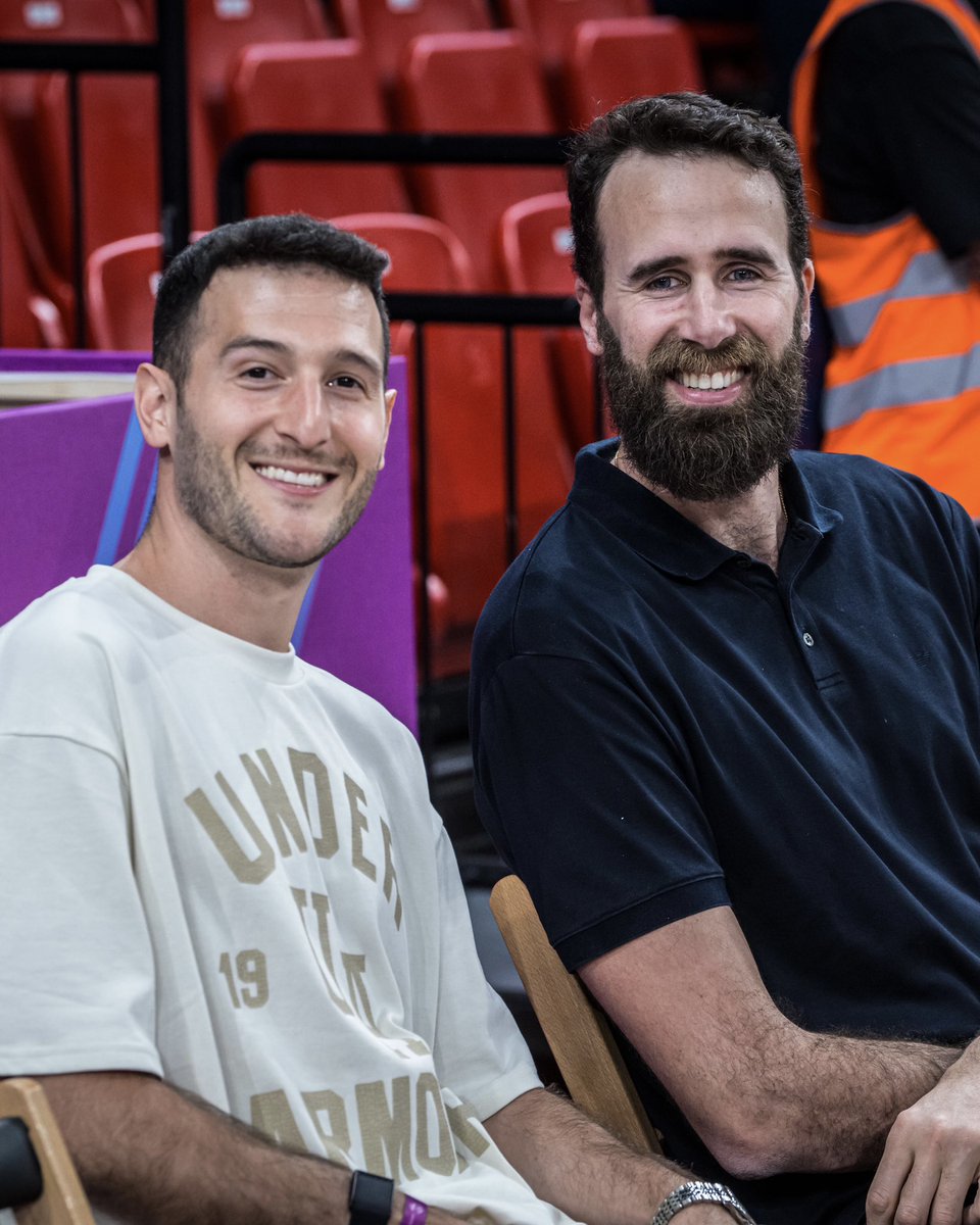 Azzurri in Zaragoza 💙

#EuroLeagueWomen x <a href="/Italbasket/">Italbasket</a>