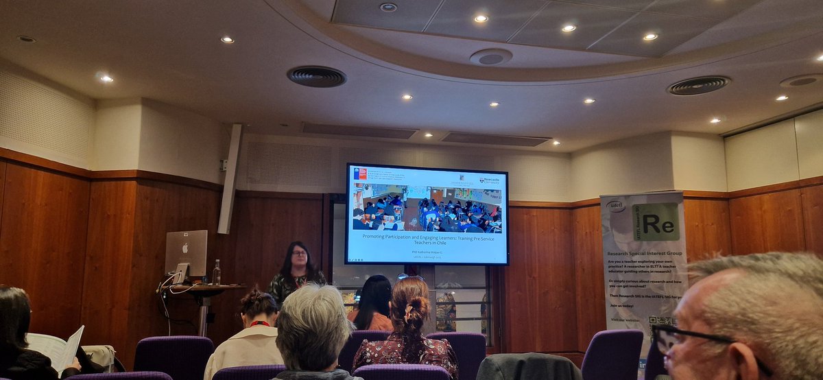 ciliagr's tweet photo. Katharina Walper from Newcastle University on training pre-service teachers to promote participation and engage their learners @IATEFLResig @iatefl
#IATEFL2025 #ReSIG https://t.co/ZDKwbeIEFP