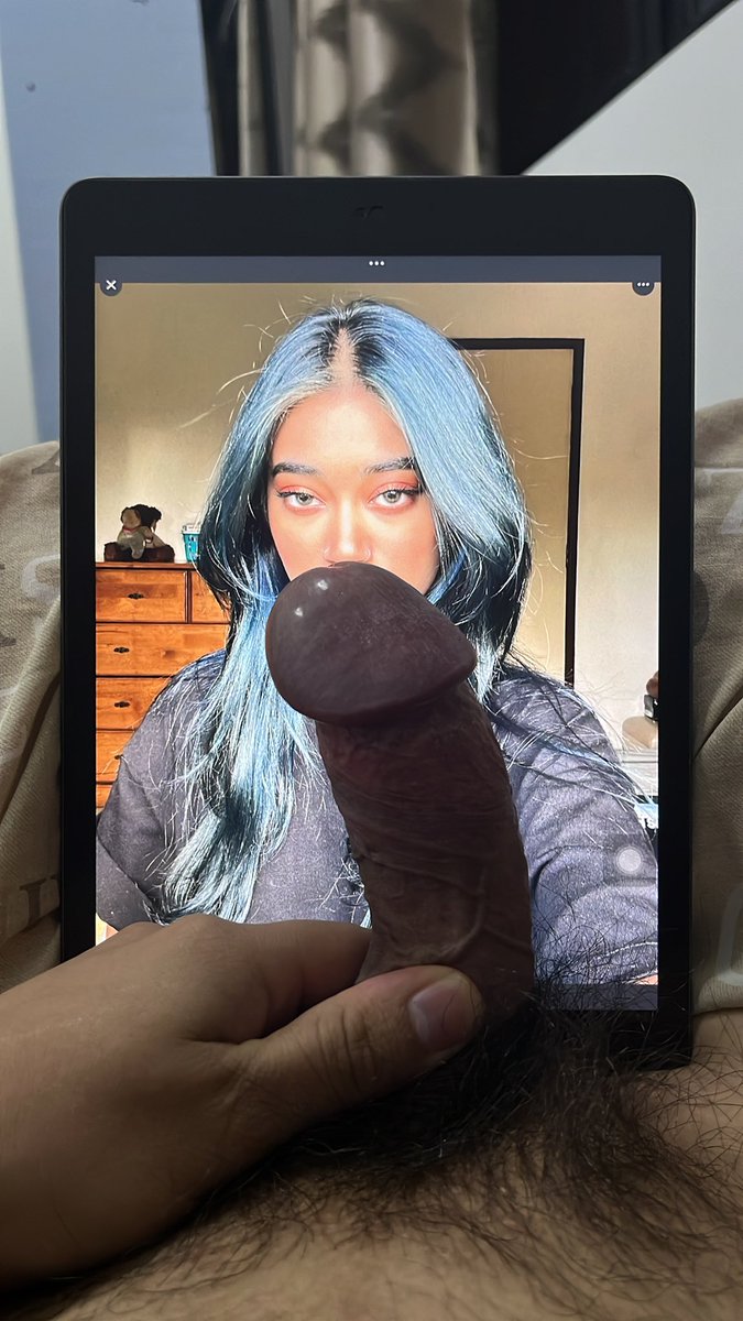 huzi616's tweet photo. she fixes her eyes on my cock getting harder and harder …… 💦💦 @nonameezs 

Dm for cocktribute 🥵💦🍆 https://t.co/CtcSjQMWpa