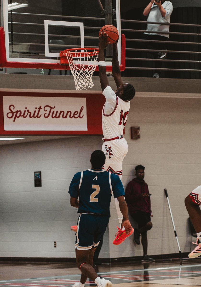 Nyout Arop tweet media