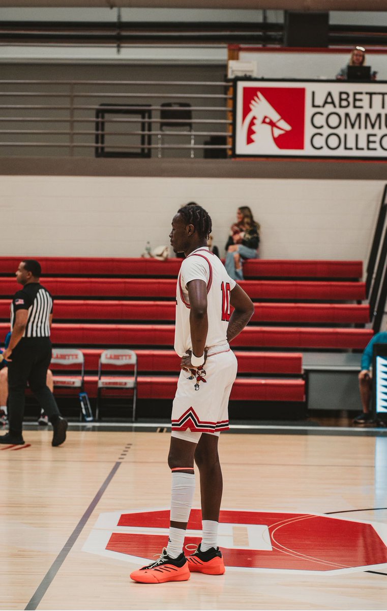 Nyout Arop tweet media