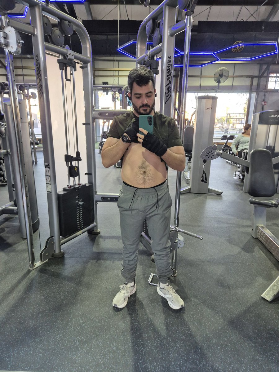 andran_90's tweet photo. Ahí vamos quitando el cuerpo de señor poco a poco 💪🏼 https://t.co/RpHOr7SSPP