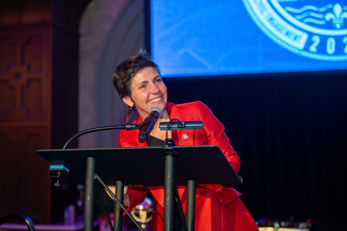 Cara Spencer tweet media