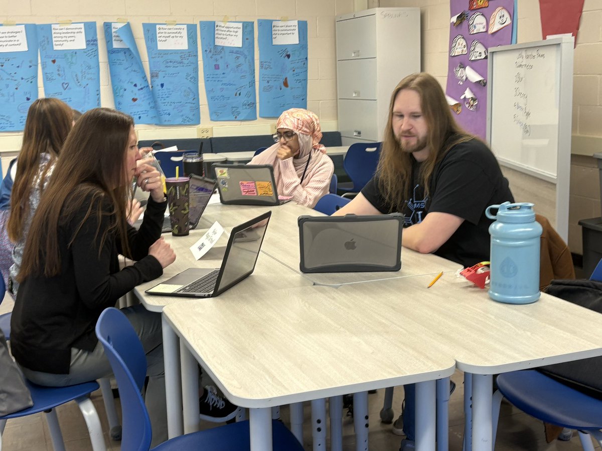 j_valentine25's tweet photo. Today is the #DayofAI for Ts @JAMS_Knights @EdisonDistrict @edisoninnovates Power teams are doing a #JAMazing job leading the charge for #AIinEducation https://t.co/evNOdnD5nE