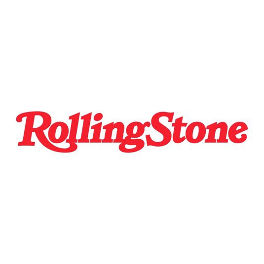 🚨Kenia Os sobre sua colaboração com Anitta para a revista “Rolling Stone”:

“Vem  uma colaboração muito importante para minha carreira com dois artistas do Brasil, mas neste momento posso te dizer uma que é Anitta. E é uma música que estamos trabalhando há muito tempo e eu até