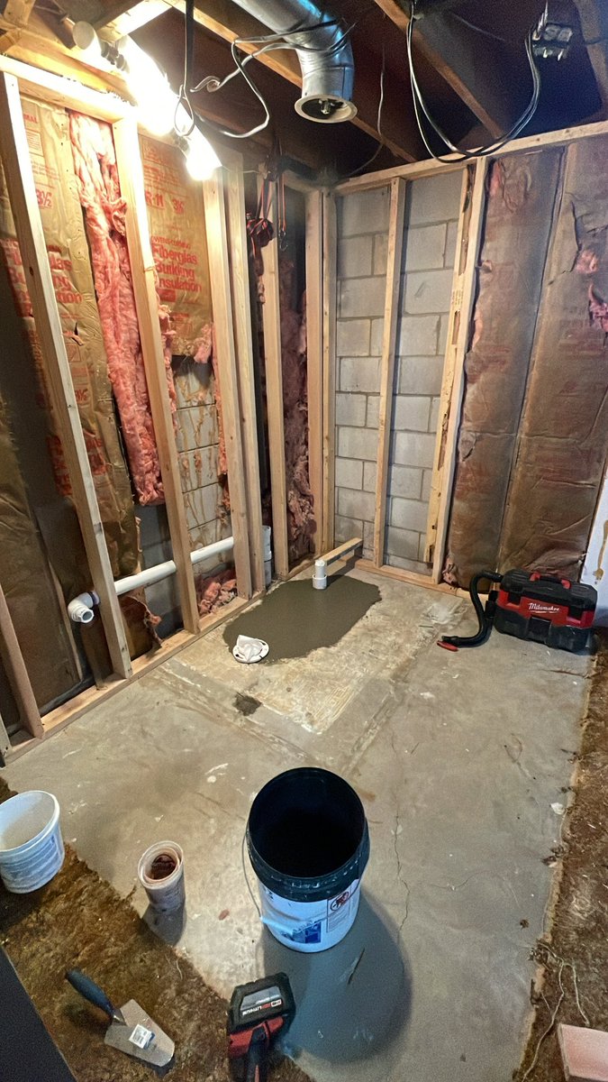JeffRowe412's tweet photo. Little basement bathroom install for ma https://t.co/KRVJMuEUaP