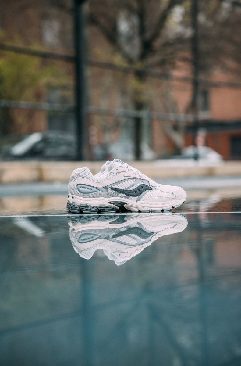 psqsshop's tweet image. New Saucony!