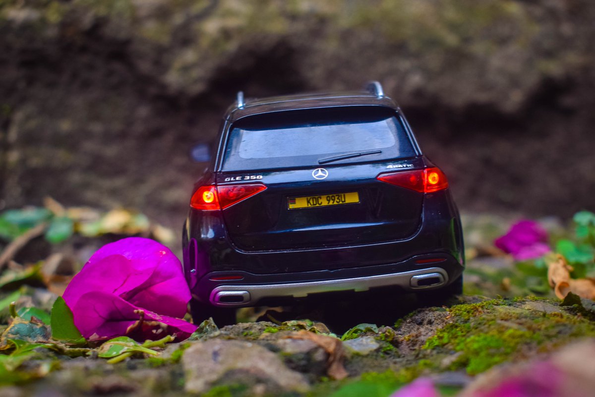 die_cast_ke's tweet photo. NTSA takes forever to get you number plates. We take 25 minutes max. You know who to go for. Haha. https://t.co/D3PH0sNmRQ