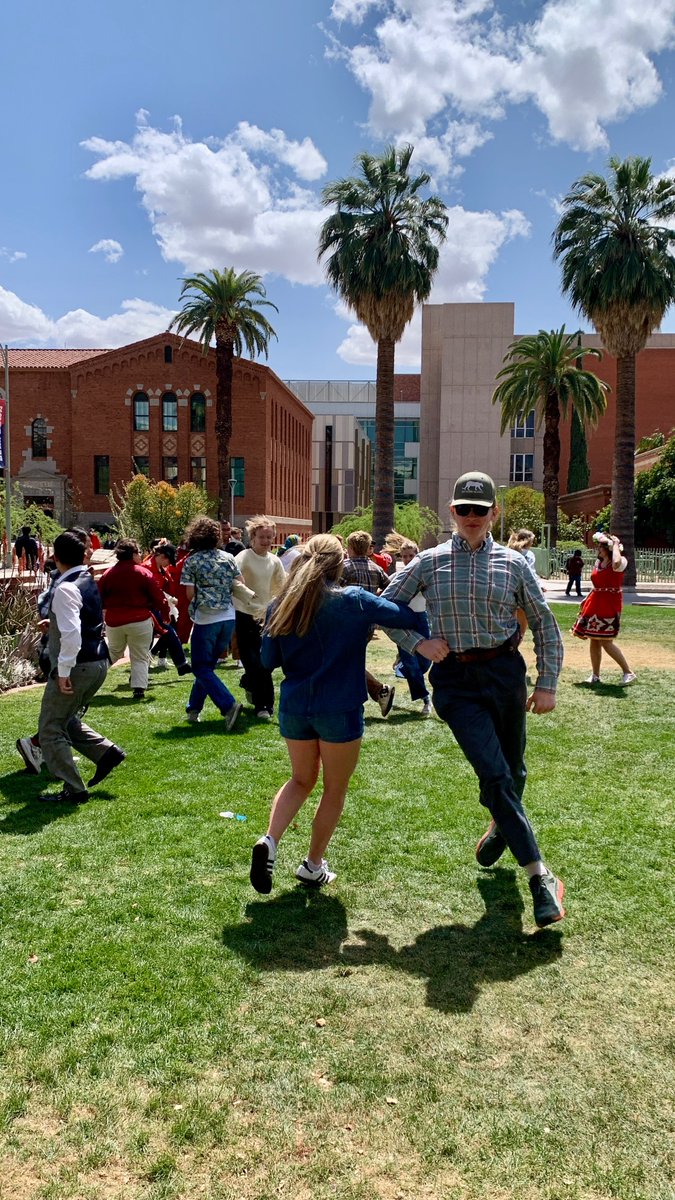 UARussian's tweet photo. Our celebration of Maslenitsa (aka Spring Festival or Pancake Week) last week was a huge success! Those in attendance enjoyed Slavic folk dancing and candy. The costume contest, prize raffle, and games were also lots of fun. Thank you to everyone involved! https://t.co/EokVy2Bt6f