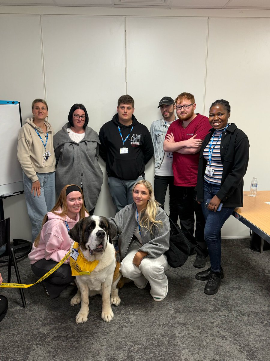 Today as part of their care certificate training, our new support workers met Sabrina the therapy dog 🐶🙂