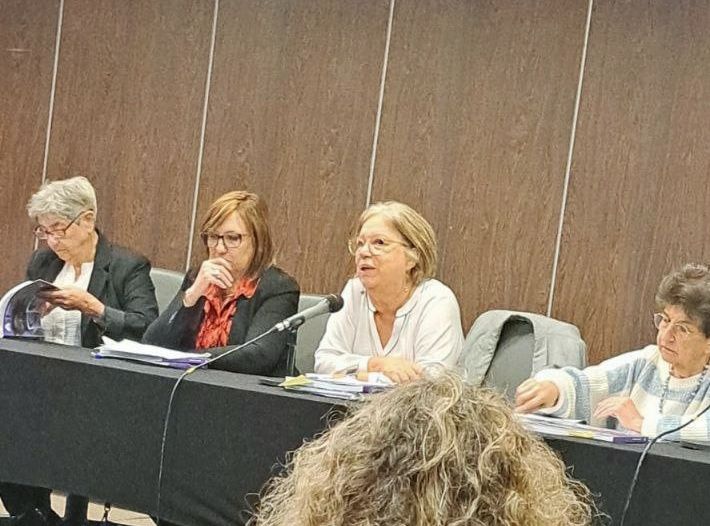 Dijimos presente en la presentación de la publicación
> CUIDAR NOS TRANSFORMA 
Un espacio para compartir experiencias y desafíos del Plan de Cuidados del Municipio B.
Desde Mujeres de Negro celebramos estos espacios de reflexión y compromiso con una cultura del cuidado.