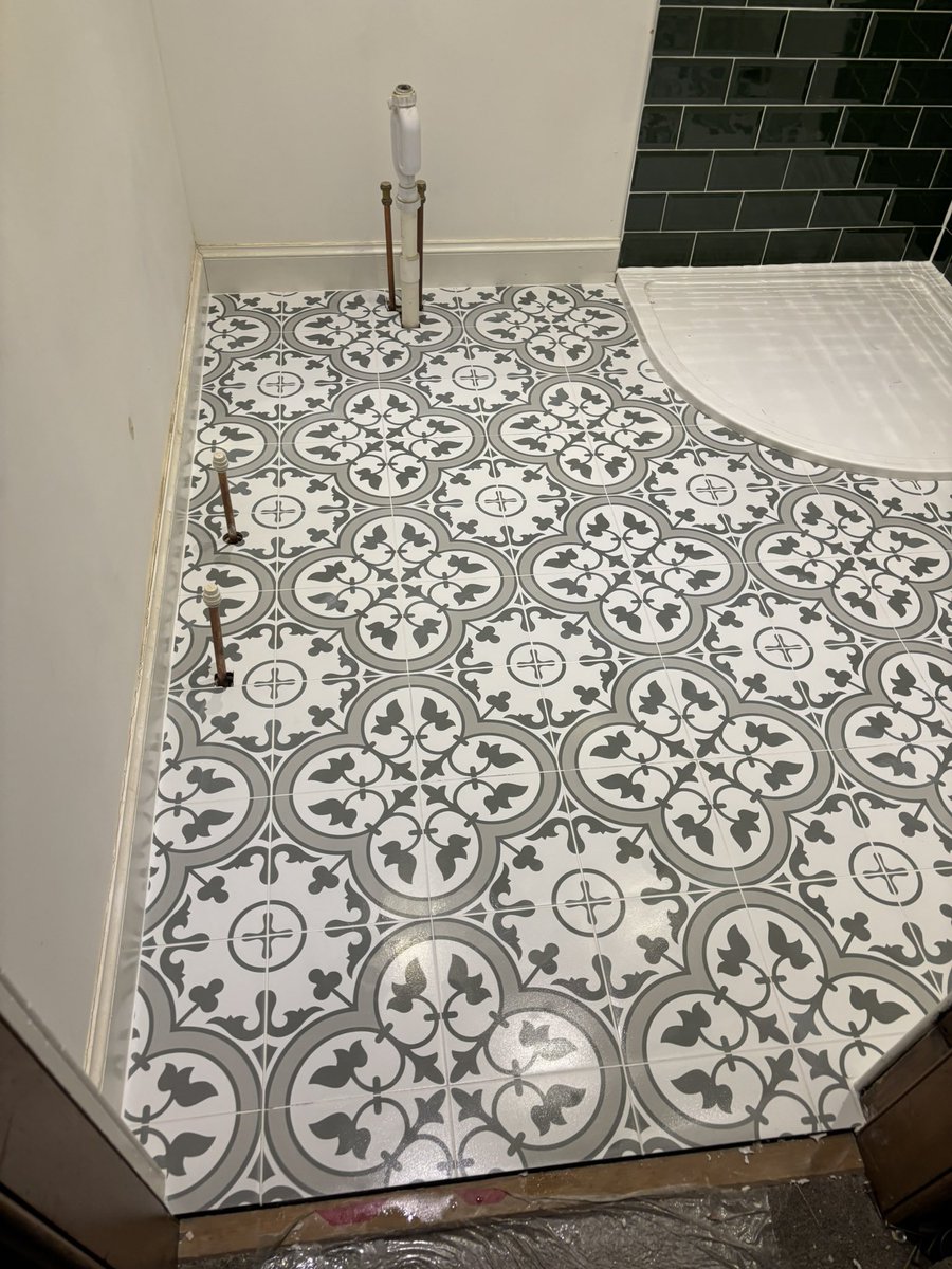 GMcKinlayTiling's tweet photo. https://t.co/wxgx6qrSFJ