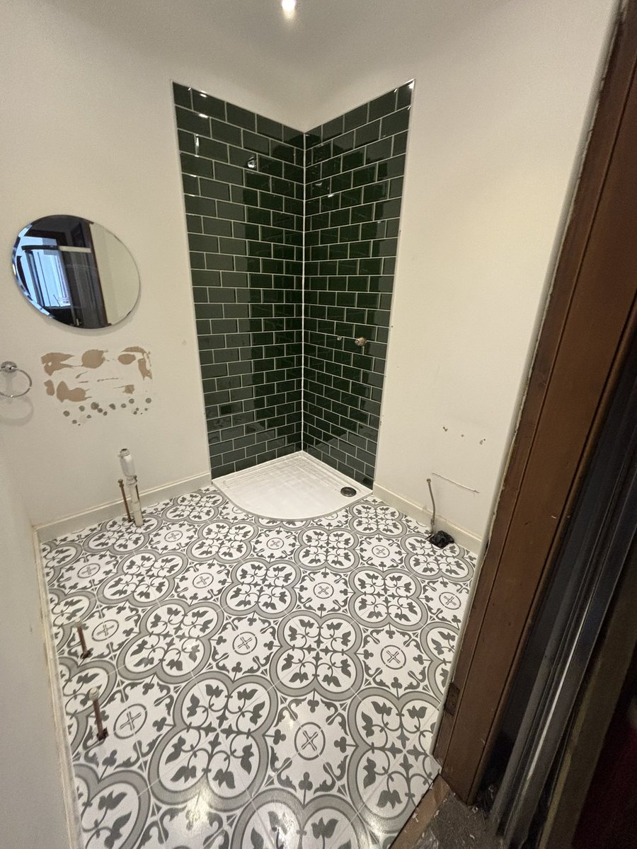 GMcKinlayTiling's tweet photo. https://t.co/wxgx6qrSFJ