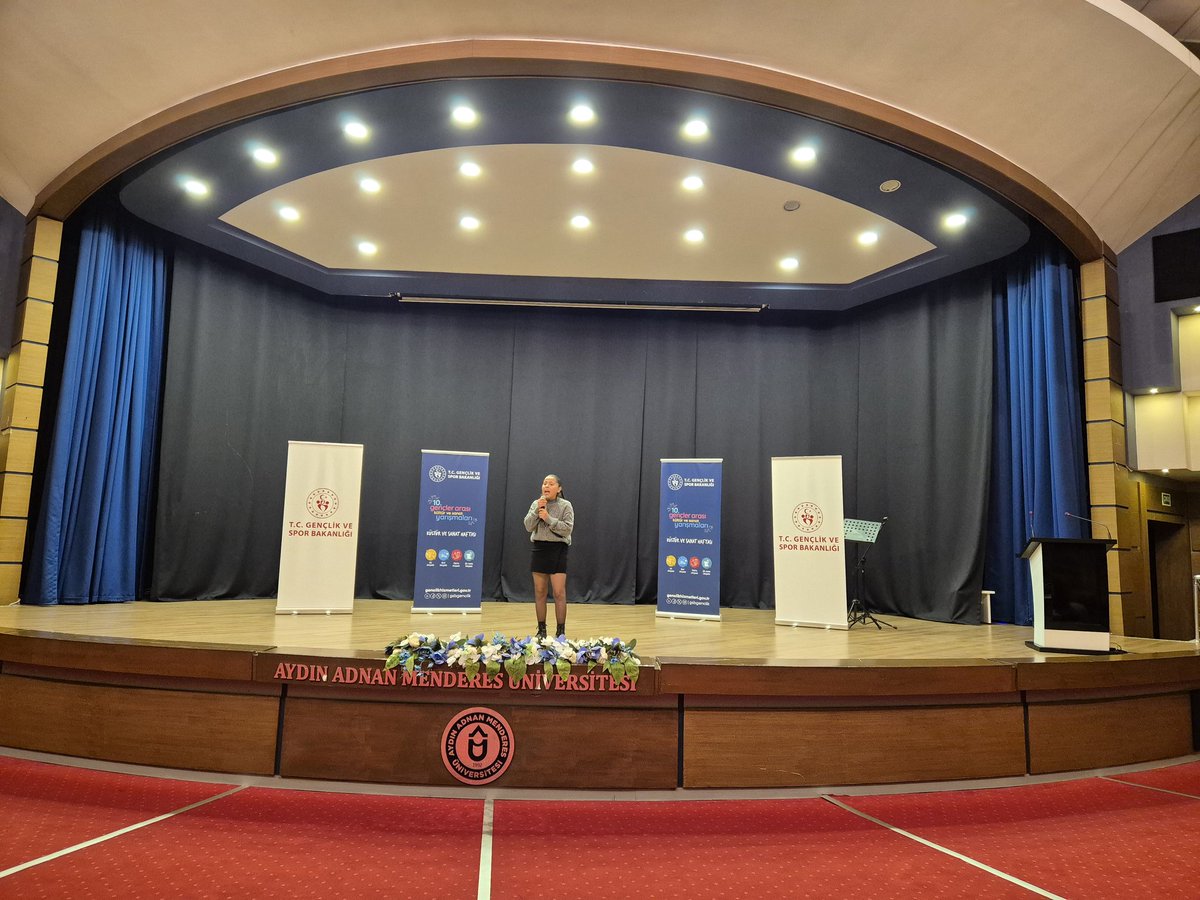 YenipazarGM_GSB's tweet photo. Gençlerarası Şiir Okuma Yarışması'na tüm gençlerimizi tebrik eder başarılarının devamını dileriz 😇 
#ŞiirOkumaYarışması
#KültürveaSanatFestivali https://t.co/gk56SqoVyH