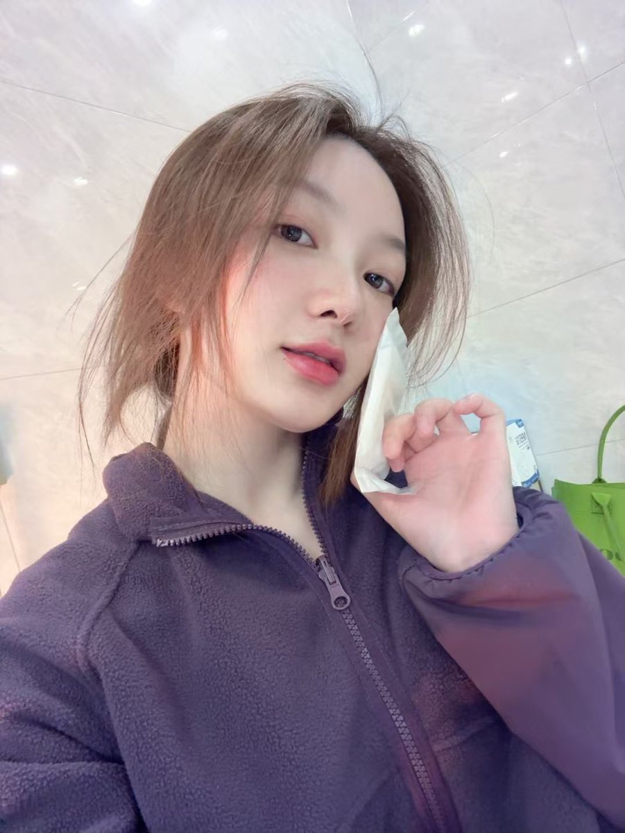 xfx09601's tweet photo. 学生妹就是���，长沙有认识的吗，#每日大赛 #学生婊 #长沙线下 https://t.co/wRdAUF9sY9