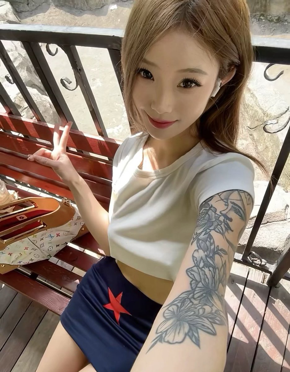 808090wsh's tweet photo. 充电器一晚上不拔的话会怎样？ https://t.co/1IBonV6uin