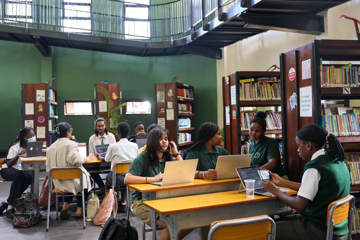 kisu_ug's tweet image. Day 3 of the Inspirit AI program at KISU is here! 🚀 AI is shaping everything from healthcare to business, art to law. Our students are gaining skills to shape tomorrow’s world! 🌍✨

 #KISUAI #AIForTheFuture #AIRevolution