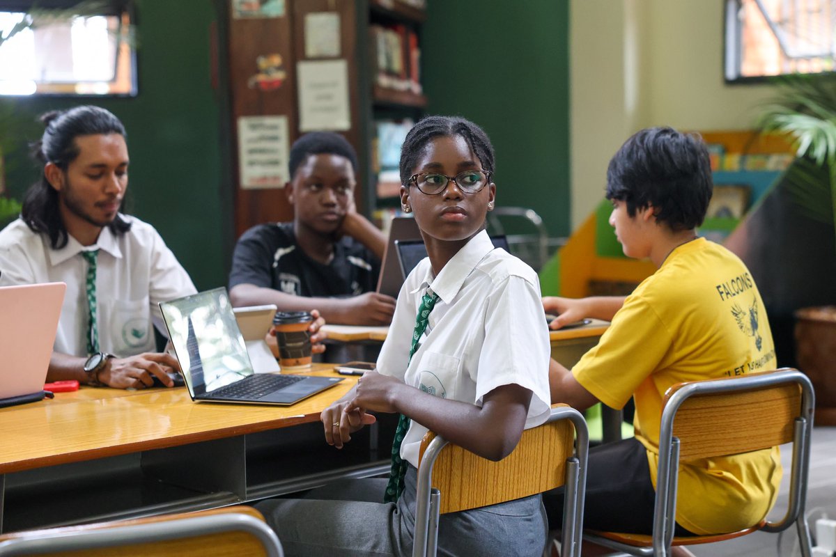 kisu_ug's tweet image. Day 3 of the Inspirit AI program at KISU is here! 🚀 AI is shaping everything from healthcare to business, art to law. Our students are gaining skills to shape tomorrow’s world! 🌍✨

 #KISUAI #AIForTheFuture #AIRevolution