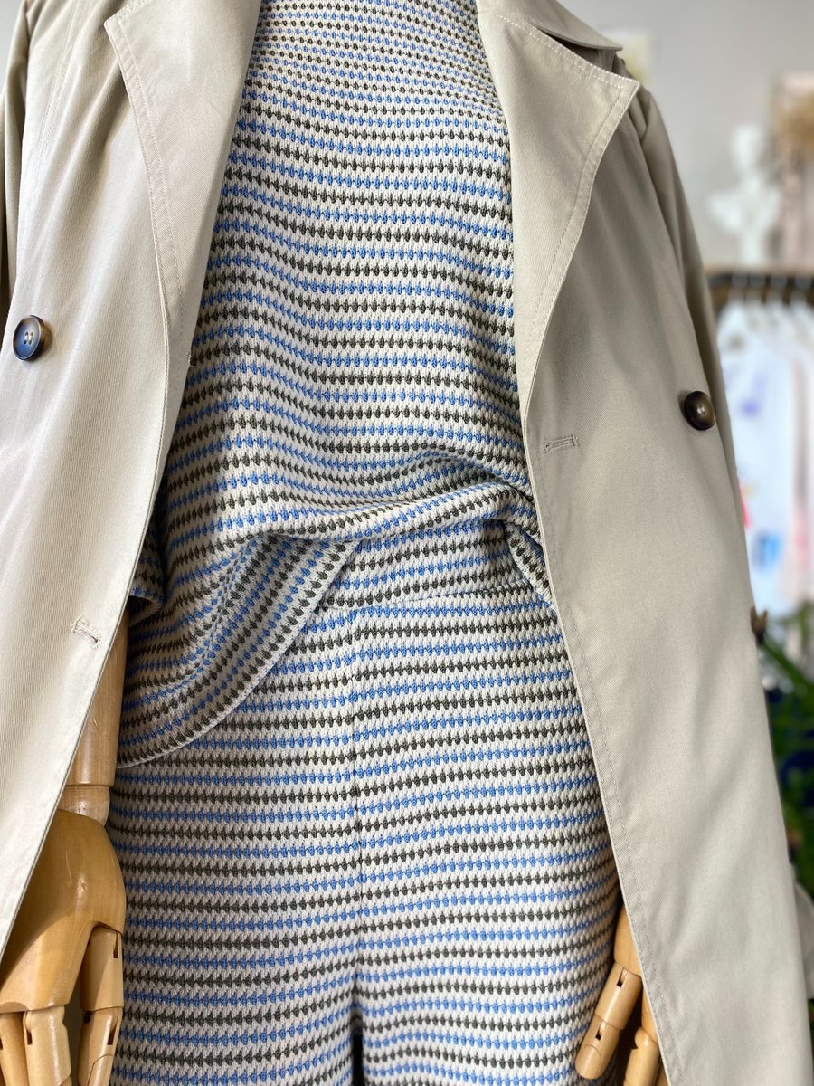 UOMAES's tweet photo. Capas, texturas y ese mix de colores primaverales que nunca falla.
Descubre más en https://t.co/ost0uATCj4  
Envíos 📦🚀 24/48h
#uoma #bizkaia #Bilbao #amorebieta #womenswear #Spring25 https://t.co/bUYaeIpD9q