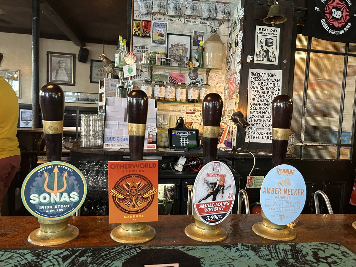 PubsSaving's tweet image. Cask ales @TheCockTavernE8 #pub #hackney last weekend. #realale