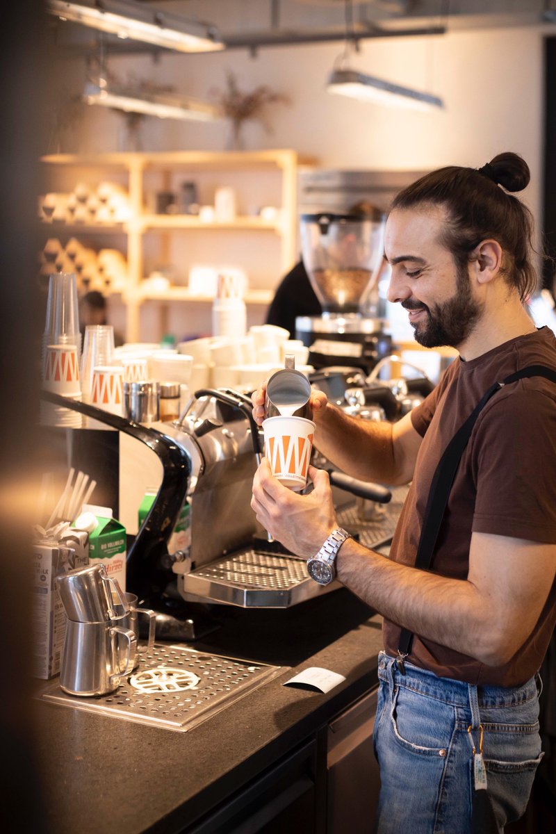 slayerespresso's tweet photo. Morning magic in Zürich.
📍Collective Bakery, Förrlibuckstrasse
📸 Selina Feuerstein.
#SlayerEspresso #MakeCoffeeBetter #SlayerInTheWild https://t.co/EcwbZeLNri