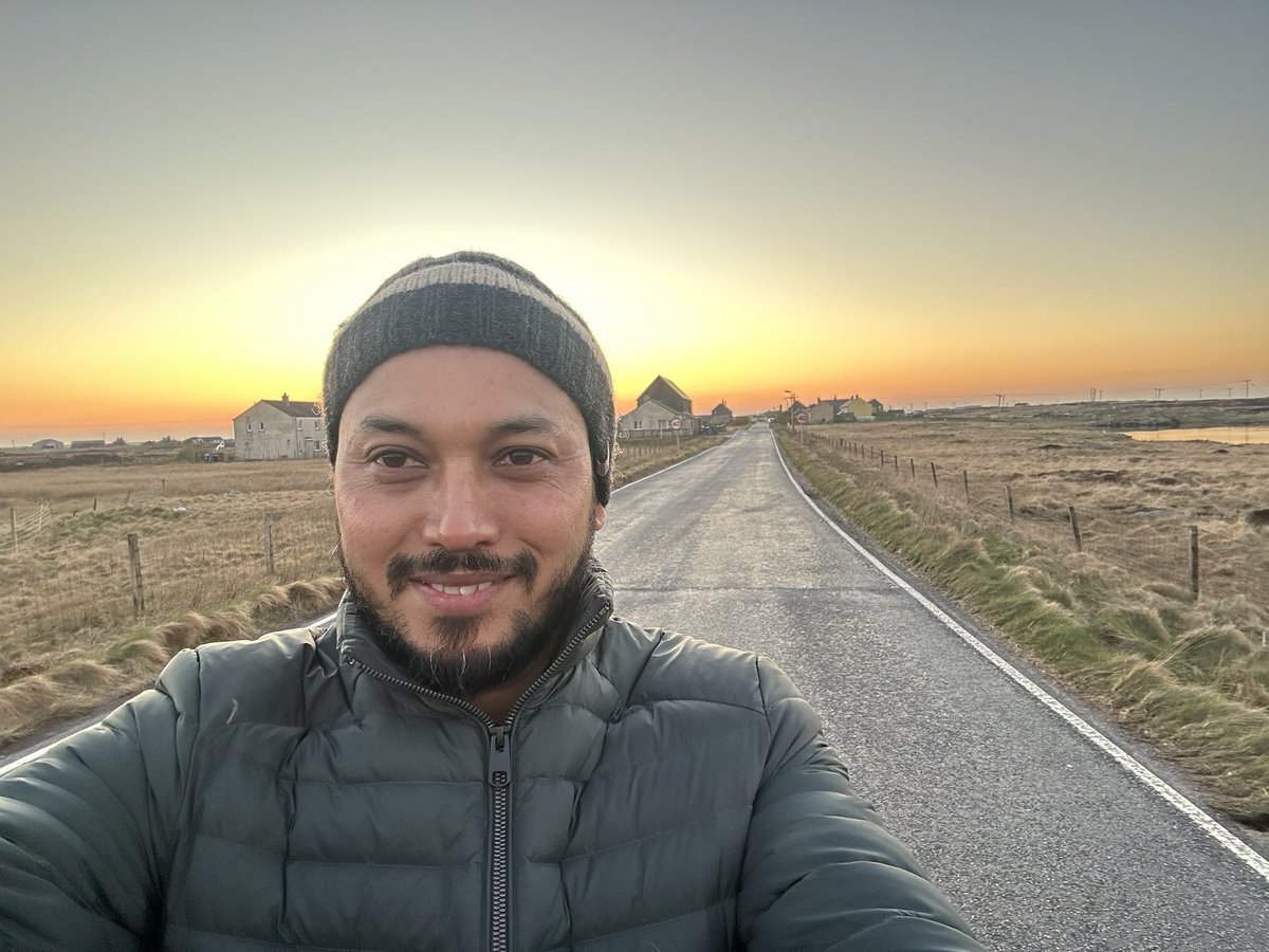 Majuli_Chapori's tweet image. Now that I’m back in the #hot land — aka #Delhi — just reminiscing a glorious evening when the air felt moist! :)
#Hebrides