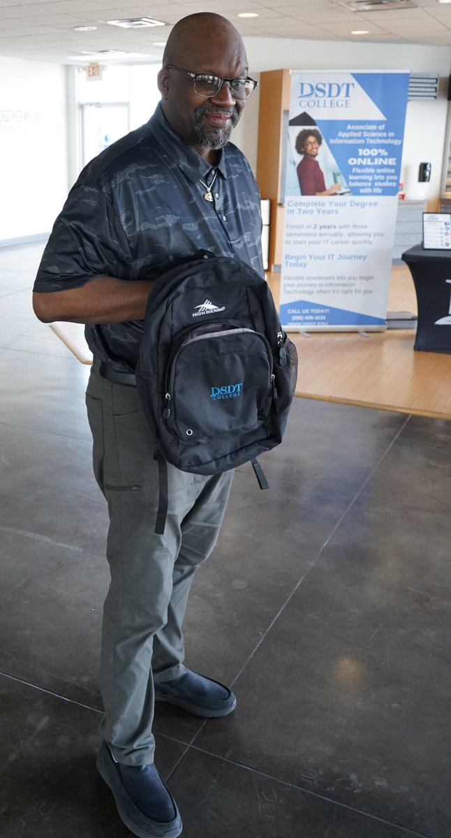 dsdtedu's tweet image. Check out the new DSDT College swag backpack! 🎒 Can't wait to see how everyone styles it! 👀 #DSDTCollege #BackpackLife