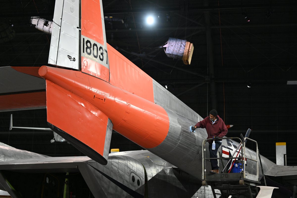 AFmuseum's tweet photo. Check out more aircraft cleaning photos! 📷 Take a look at the process in action and see how we care for these incredible pieces of Air Force history. 📷 FREE admission and parking — plan your visit today! #USAFMuseum #DaytonOhio #AviationHistory #MilitaryAircraft https://t.co/sPBbUhVIKd