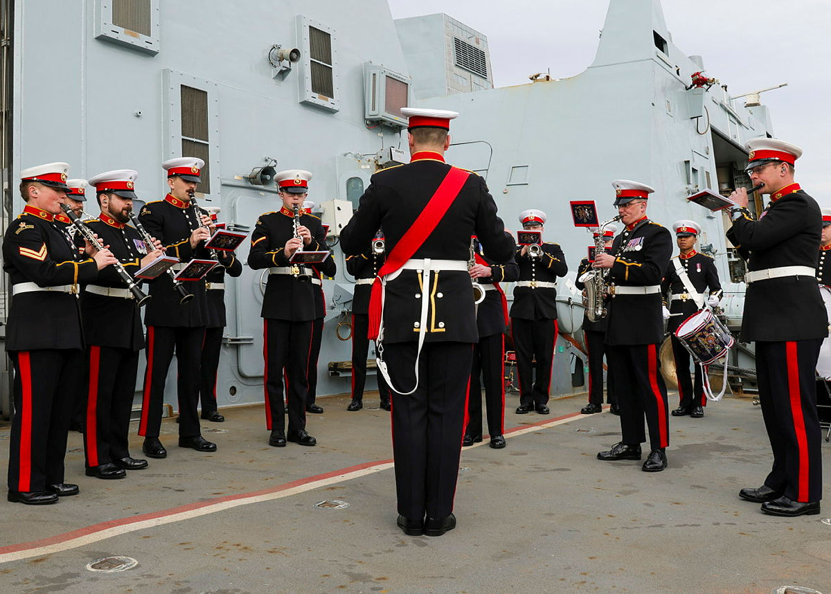 BFBSRadioHQ's tweet photo. The @royalnavy hosted a spectacular street party to launch the nation’s celebrations VE Day 80🎉

A party for schoolchildren and cadets was held on board warship @HMSDuncan to encourage communities across the UK to gather together ⚓️ https://t.co/vqD7pnz96X