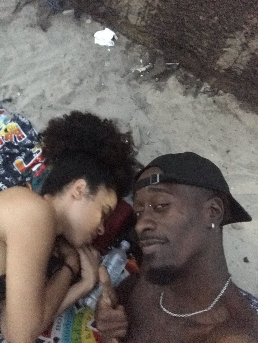rkel00's tweet photo. Queria dedicar um post para meu nego, parceiro e amigo que 2025 trouxe pra mais perto. Slk ce e dhr dimaisi ❤ https://t.co/343CIPBLc4