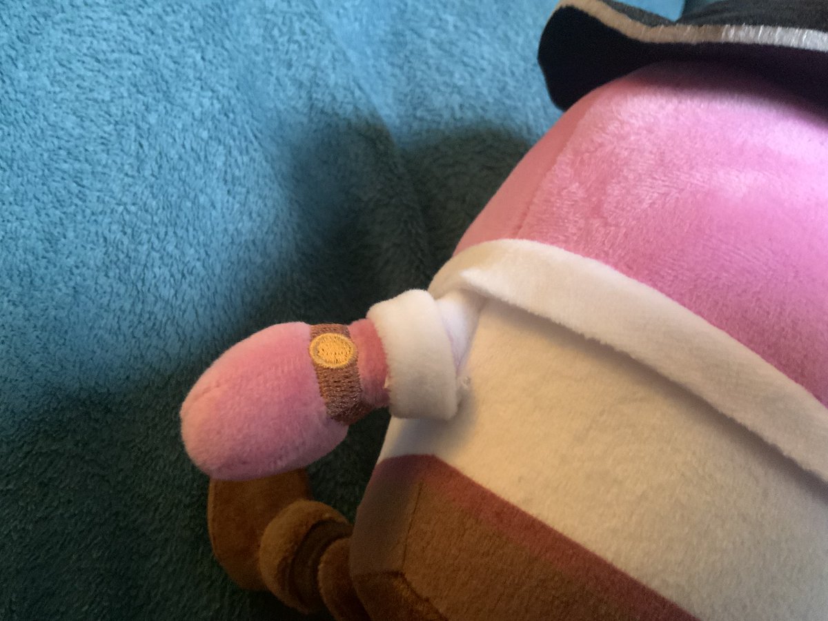 Goldenjakey10's tweet photo. HE’S HERE!!
mr. p plush acquired https://t.co/ggHkpJc6Tb