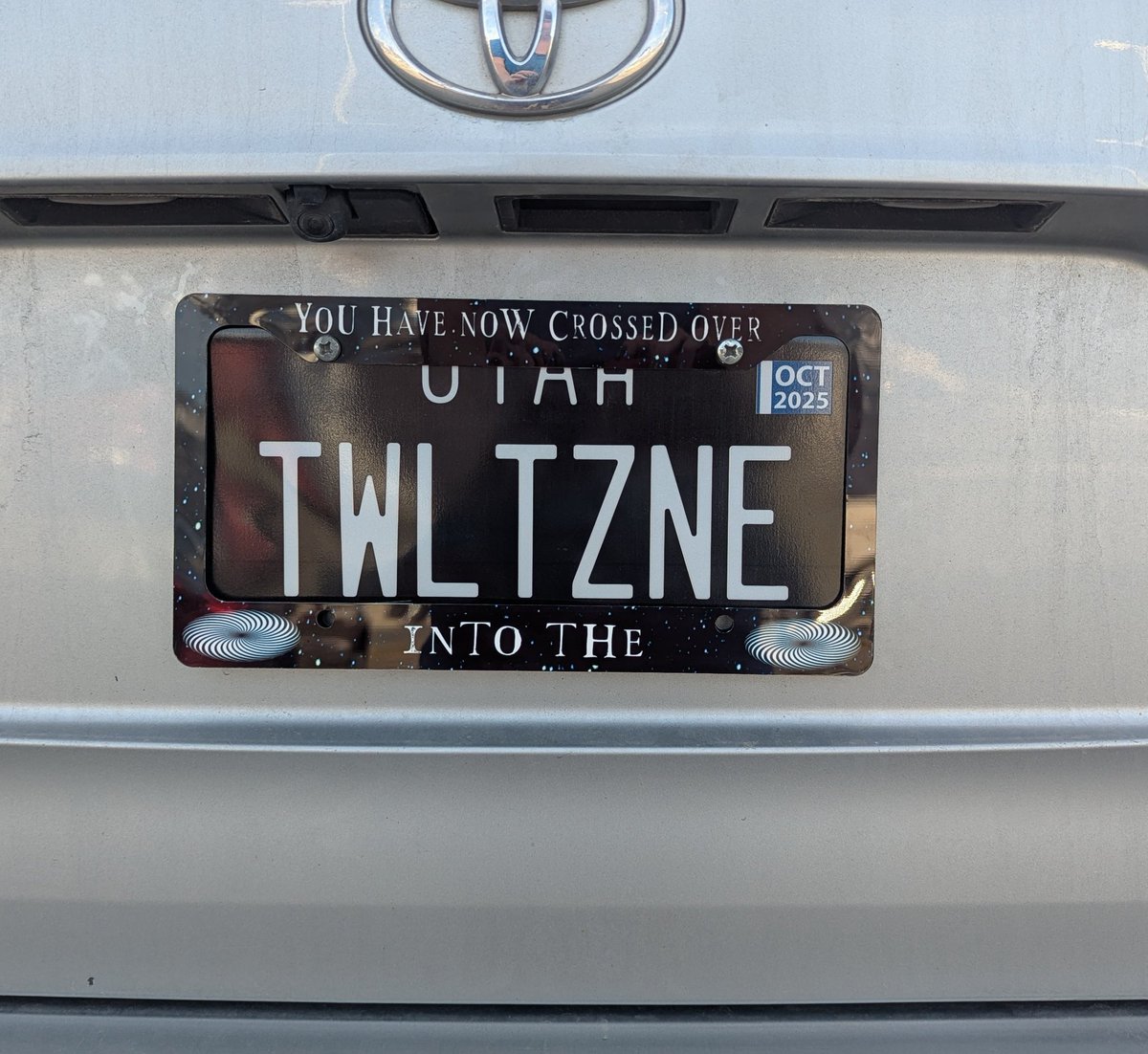 sweetpjess's tweet photo. Well, I finally did it!
After 12+ years of my LOKIED license plate, I got new ones!
@TheNightGallery
@AnneSerling
@ZoneSandbox
🌀🌀🌀
#twilightZone
#personalizedplates https://t.co/akh4R8Asg5
