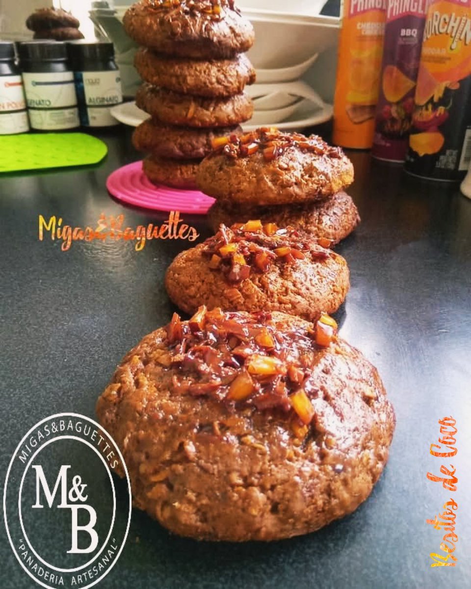 migasybaguettes's tweet photo. Saliendo los besitos de Coco de la casa 🔥
Así me salen 😋
Tradición venezolana 🎈
#besitosdecoco #besosdecoco #migasybaguettes #pasteleria #reposteria #bakery #postres https://t.co/nnJ7VnWHL7