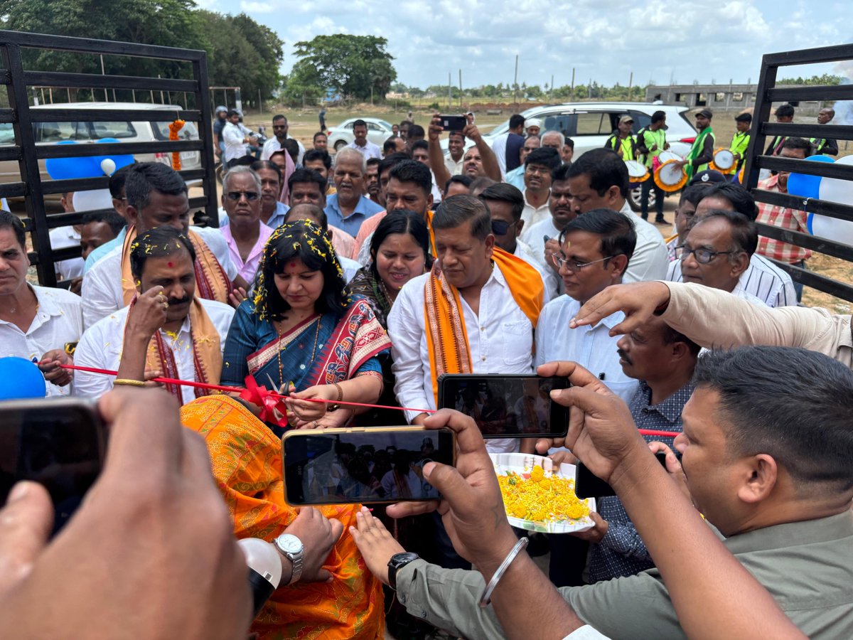The Revenue Inspector office building, Kalyanpur was inaugurated by Hon'ble MP Smt. Aparajita Sadangi. 
<a href="/rdmodisha/">Revenue & DM Department, Government of Odisha</a> <a href="/CMO_Odisha/">CMO Odisha</a> <a href="/sureshkpujari/">Suresh Pujari</a> <a href="/DMKhordha/">District Magistrate Khordha</a>