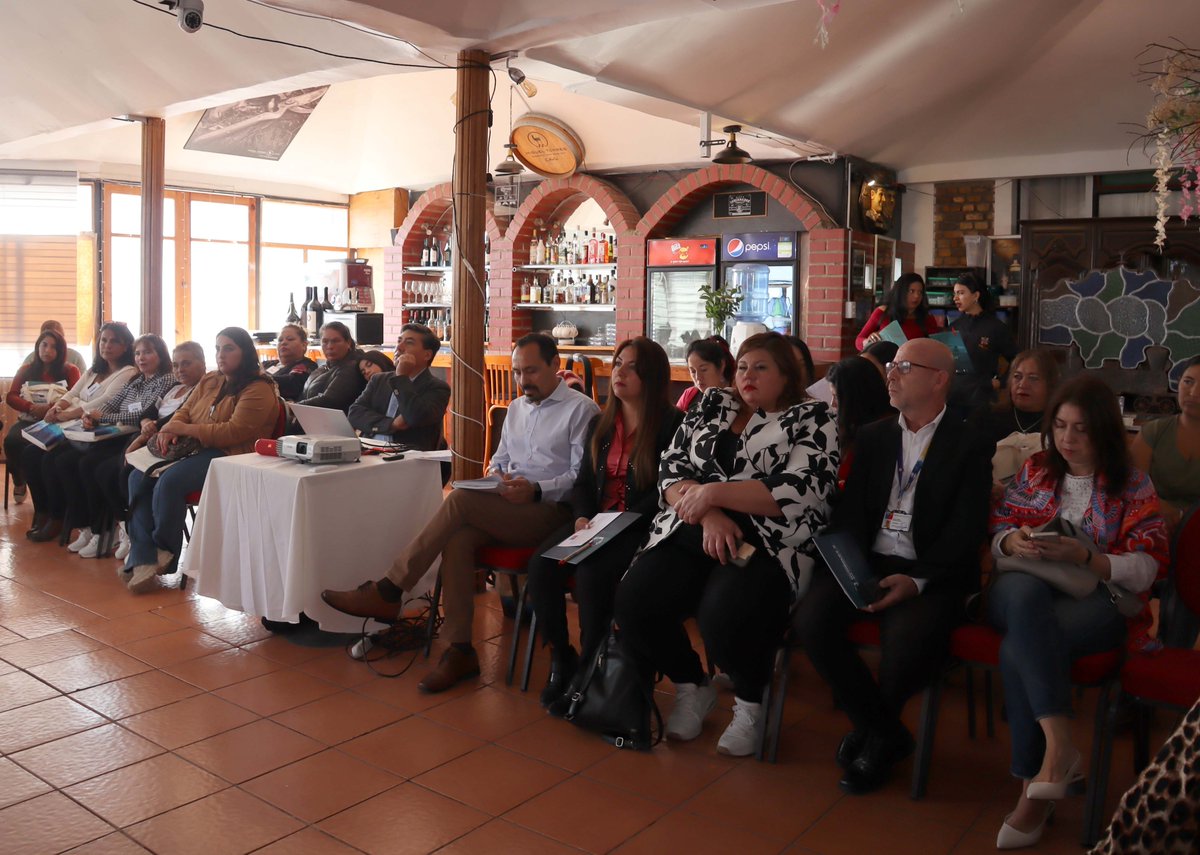 📍En Caldera, Chile, se lanzó #EmprendedorasdelMar 🌊🤝 , un programa que les brinda herramientas a las mujeres del mar para gestionar negocios, generar ingresos sostenibles y mejorar su calidad de vida. 🎣♻️