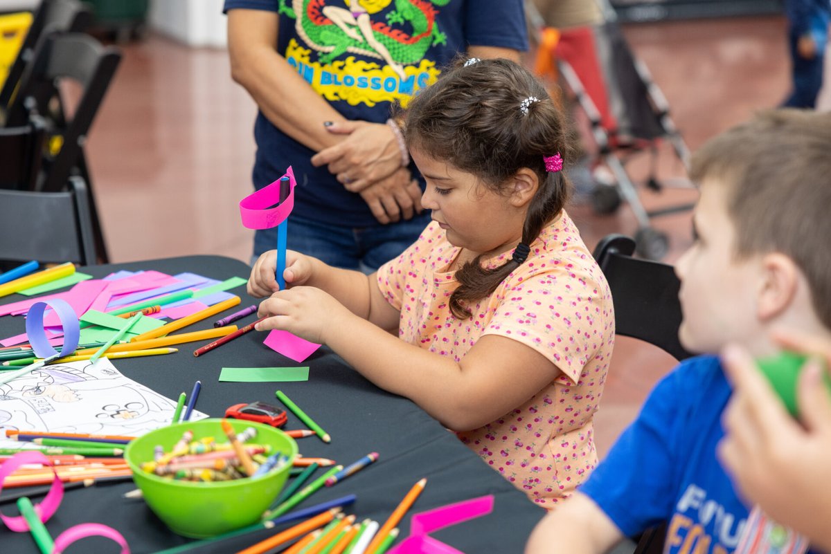 HeardMuseum's tweet image. Weds, Apr 16 (10a-12p): Join us for a #Heardlings sculpture activity and let your little ones get creative with this hands-on experience. While you’re here, take a look at the newly opened Bob Haozous: A Retrospective View for sculpture inspiration. FREE with regular admission.