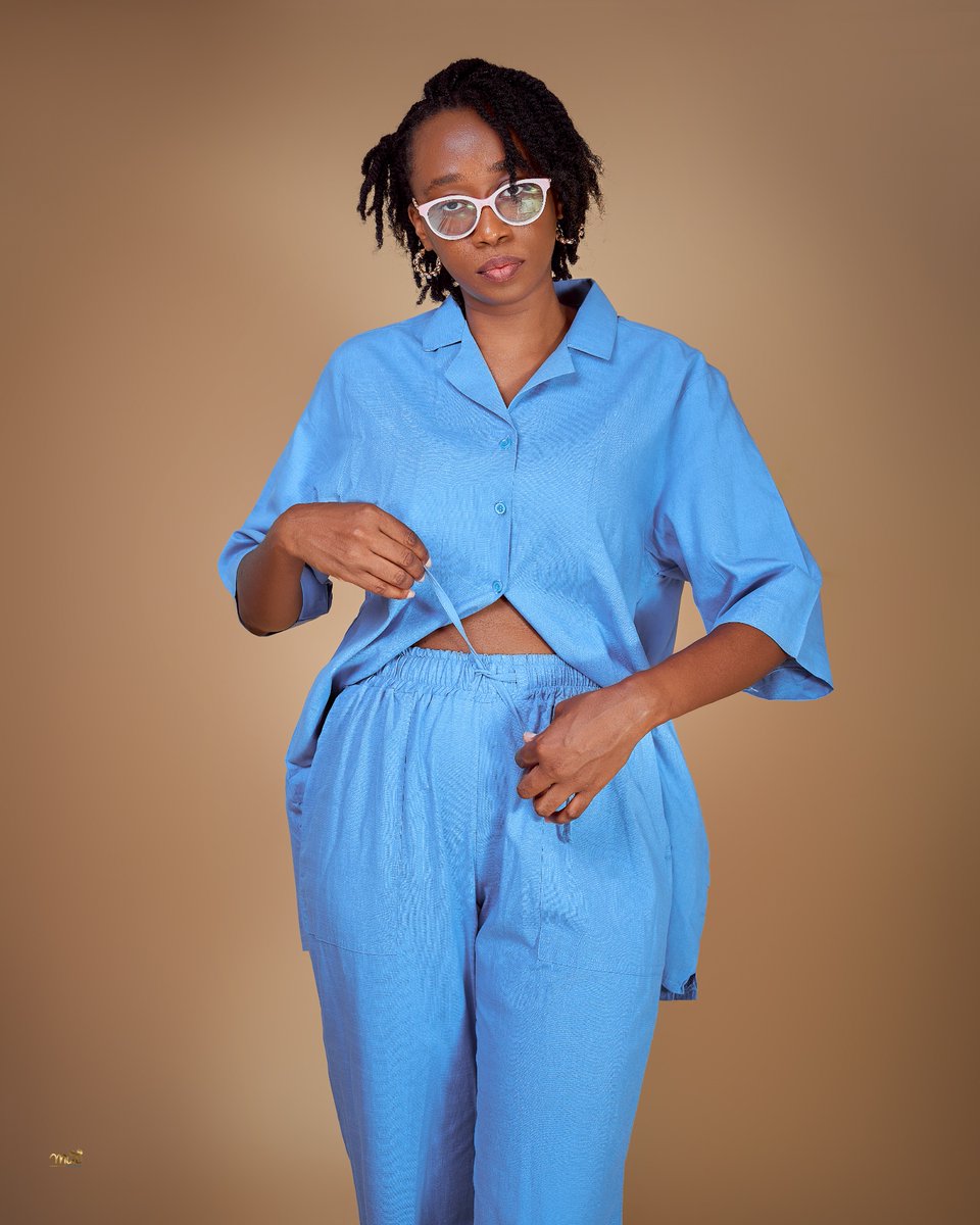 mareclothing__'s tweet photo. Oversized look Linen Pant Set in Sky Blue

For the woman who moves with ease and intention. This version of the Breezy Linen Set features a soft, oversized linen shirt paired with wide-leg trousers that flow with every step. 
Shop https://t.co/SlDspgtgBx https://t.co/OzuATCFNFx