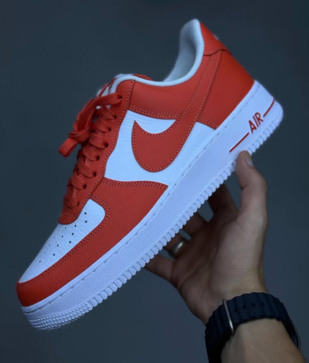 HALF PRICE on the Nike Air Force 1 Low ‘Cosmic Clay’ - now ONLY £60!

Ad: Here => tidd.ly/4j3FvPa

UK6-12
(RRP£119.99)
