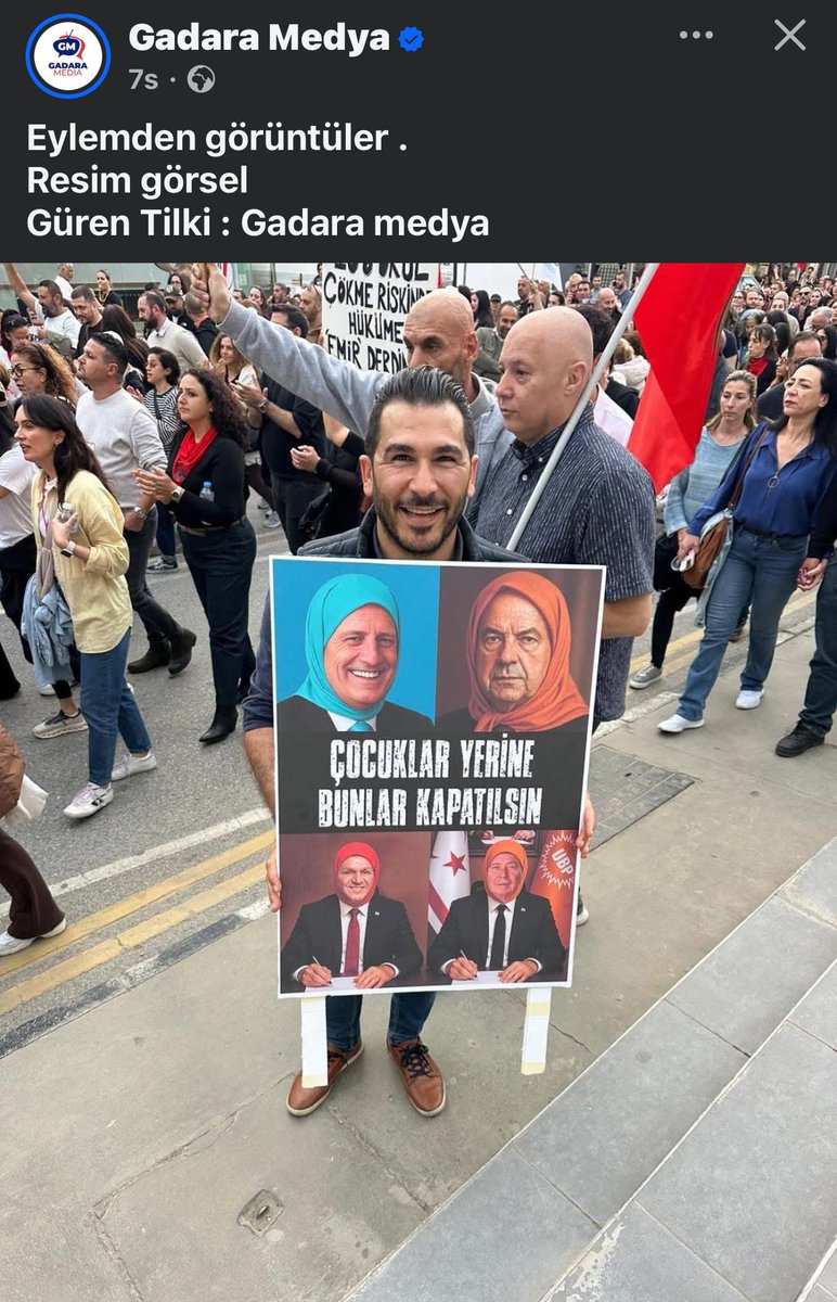 Fotoğraf Lefkoşa sokaklarından ,meclis ve bakanlıkların etrafında yapılan yürüyüş eyleminden kareler..
KKTC’de ifade özgürlüğünün olduğunu görmek mutlu ediyor.