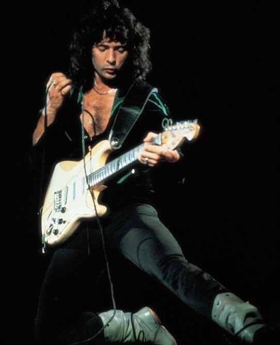 TheExtremeMusi1's tweet photo. Ritchie Blackmore: 

OVERRATED or UNDERRATED? https://t.co/3RFAAMzdbu